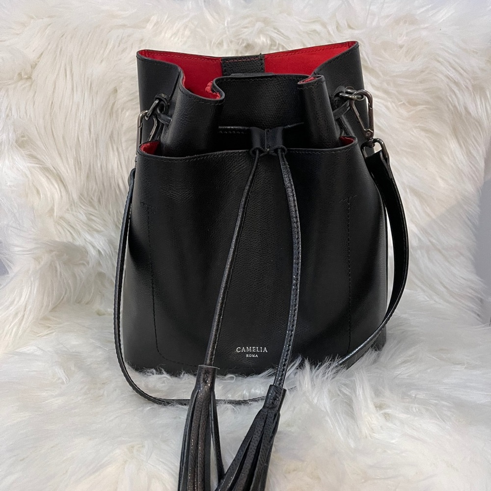 Camelia Roma Leather Bucket Bag